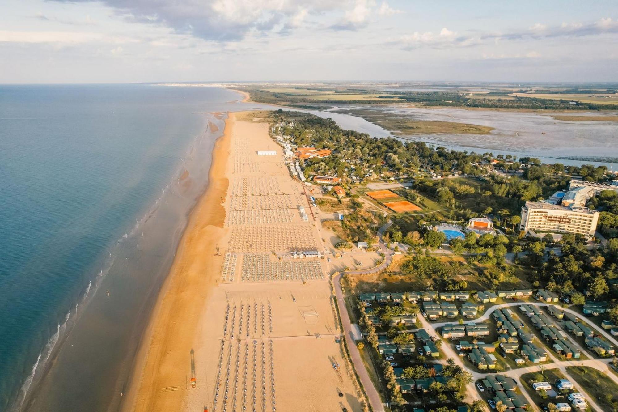 Cozy Villa 250 Metres From The Beach - Beahost - 비비오네 외부 사진